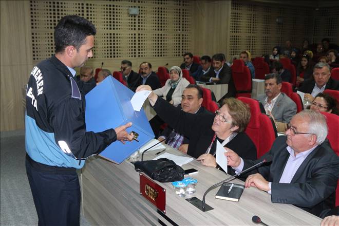 Menemen Belediye Meclisi nde yeni komisyonlar seçildi
