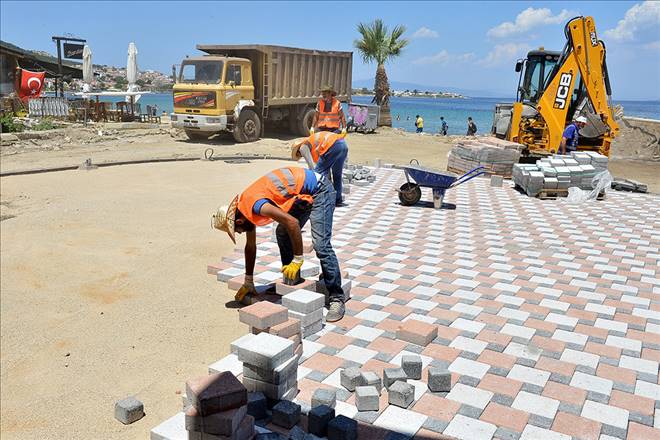 YENİ FOÇA SAHİLİ  YENİLENİYOR”