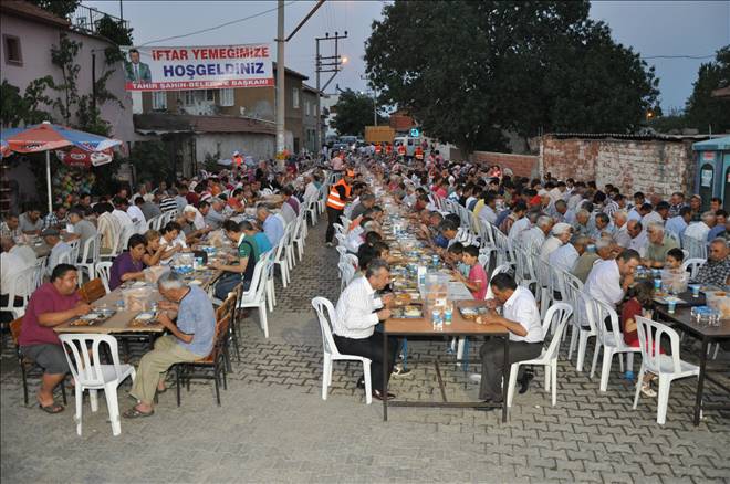 NİHAYET YENİDEN  RAMAZAN SOFRALARINDA BİRLİKTEYİZ 