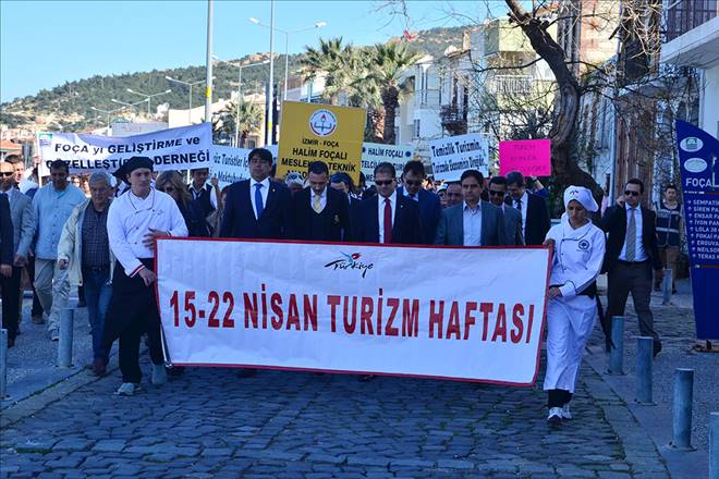 Foça da Turizm Haftası Başladı