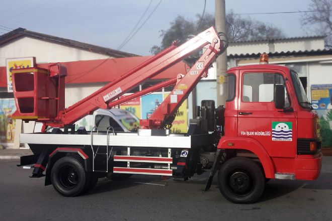 Foça'da Hizmet Araçları Yenilendi  