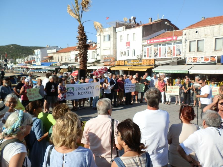 FOÇA’DA KAZ DAĞLARI VE DOĞA KATLİAMLARINA PROTESTO