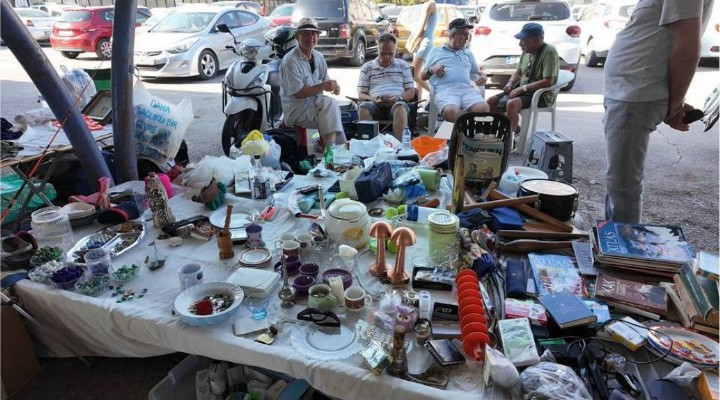 HER ÇARŞAMBA FOÇADA  ALANDA MEMNUN SATANDA
