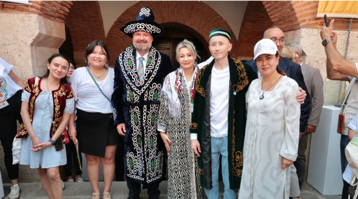 MENEMEN'DE FESTİVAL COŞKUSU HEMHAL İLE BAŞLADI