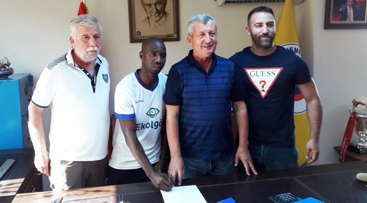 Menemenspor Bernard Bulbwa’yı Transfer Etti