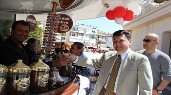 Kahve Dükkanı 83. Şubesi'ni Menemen'de Açtı 