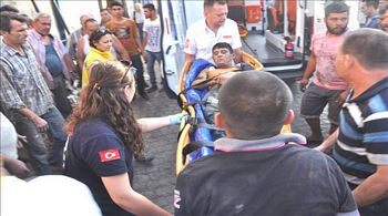 Bergama`da elektrik akımına kapılan genç, yaralandı