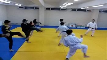 Menemen´de Karate Şampiyonası