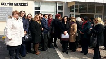 İzmir ilçeleri Kent Konseyi Kadın Meclisleri:  Kadınlarımızın çığlıkları insanlığın çığlığıdır”