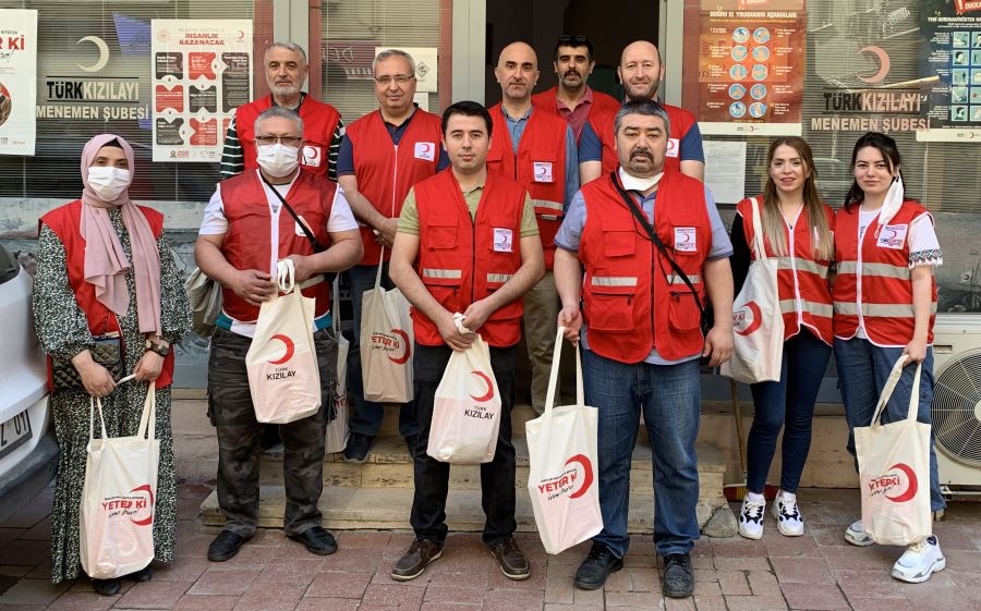 Türk Kızılay’ı Menemen Şubesinden Ramazan Hediyesi