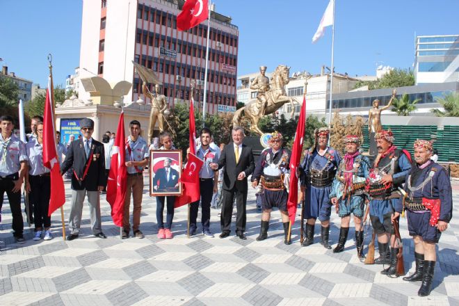 Menemen de Bağımsızlık Kutlaması 