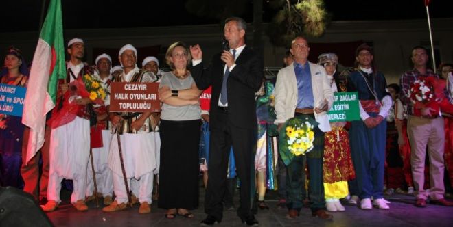 Menemen de Folklor Şöleni Yaşandı