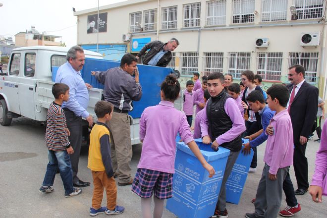 Menemen Belediyesi nden Okullarda Geri Dönüşüme Destek