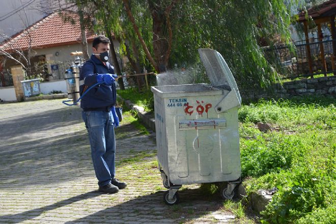 Foça da ilaçlama 12 ay sürüyor