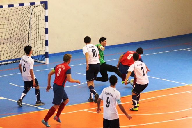 Futsal da Menemen den bir iyi bir kötü sonuç 