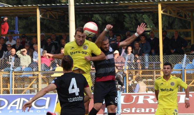 Menemen Kartal dan eli boş döndü: 2-0