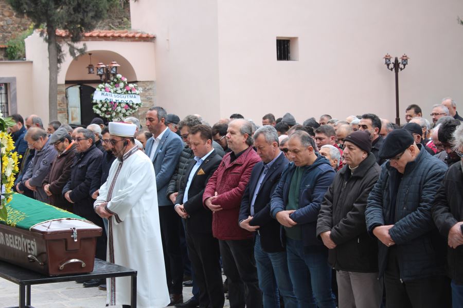 GÖZYAŞLARIYLA UĞURLANDI