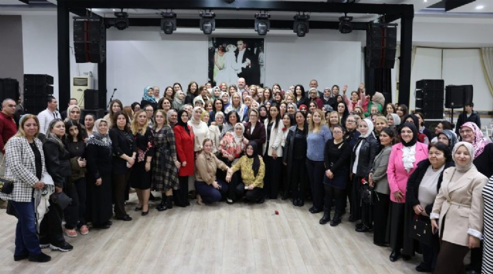 MENEMEN DE 8 MART COŞKUSU YAŞANDI