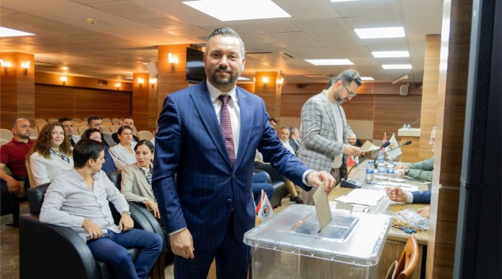 MENEMEN TİCARET ODASINDA YENİ BAŞKAN ALİCAN BURSALI