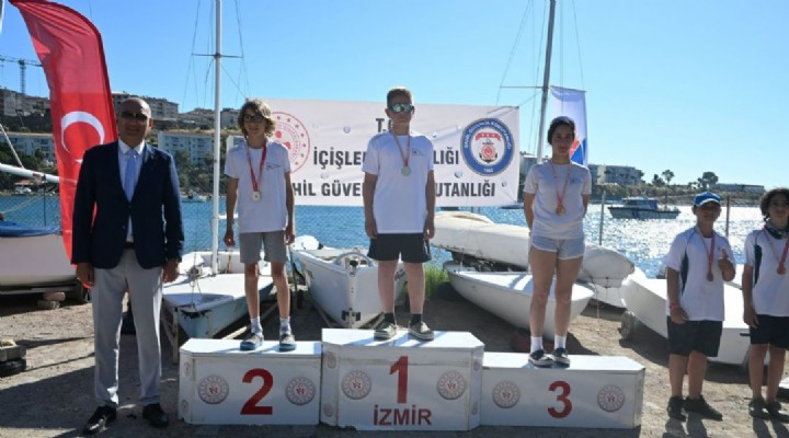 SAHİL GÜVENLİK KUPASI YELKEN YARIŞLARI FOÇADA YAPILDI