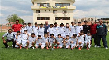 Şampiyon Menemen Belediyespor