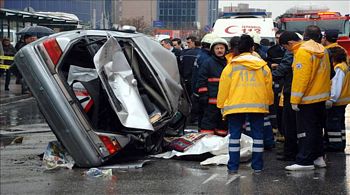 Menemen'de trafik kazası: 1 ölü 3 yaralı