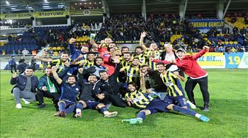 Menemenspor Yeni Stadı´nda Galibiyetle Başladı