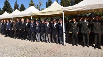 15 TEMMUZ ŞEHİTLERİ MENEMEN'DE DUALARLA ANILDI