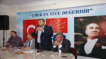 Türkiye´de birinci sınıf demokrasi istiyoruz 