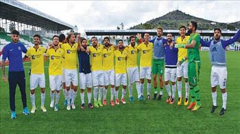 Menemenspor Hedefe Kitlendi