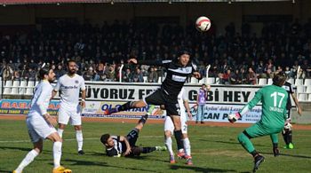 Menemen Derbiden 1 puan çıkarttı: 1-1 