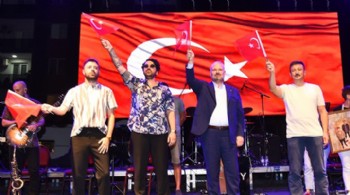 KOYUNDERE’DE ZAFER KONSERLERİ