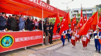 MENEMEN’DE 9 EYLÜL COŞKUSU